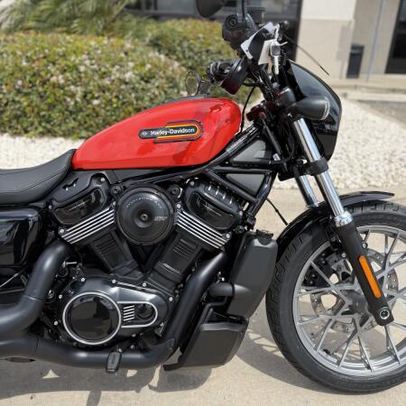 2026 Harley-Davidson® Nightster® Special Blood Orange Black Trim thumb 2