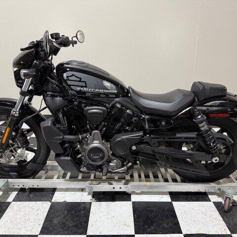 RH975 2022 Nightster™ thumb 0