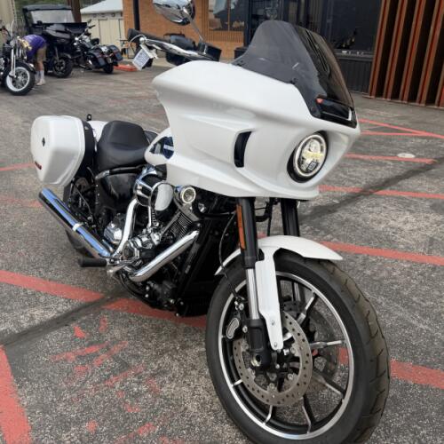 Harley-Davidson® Low Rider™ ST 2026 thumb 2
