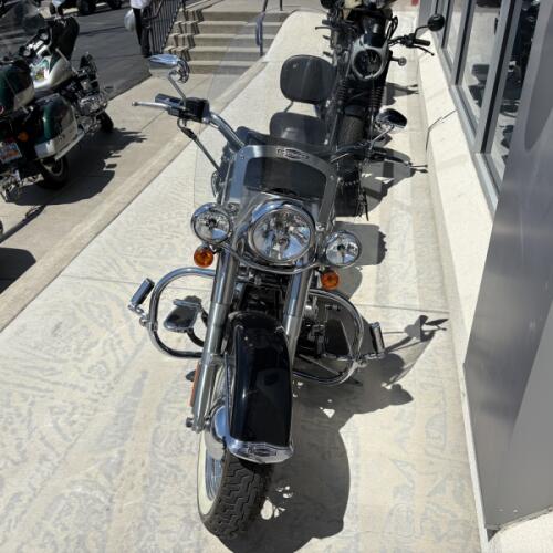 2009 Harley-Davidson® Softail® Deluxe thumb 3
