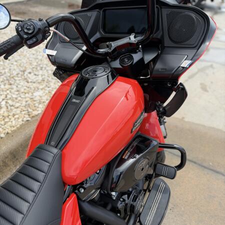 2026 Harley-Davidson® Road Glide® Blood Orange Black Trim thumb 1
