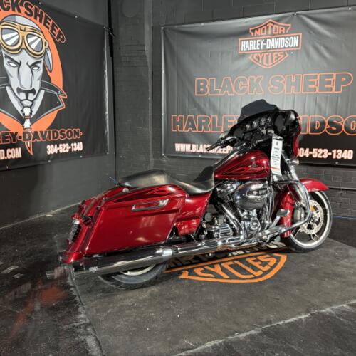 2017 Harley-Davidson Street Glide Special FLHXS thumb 2