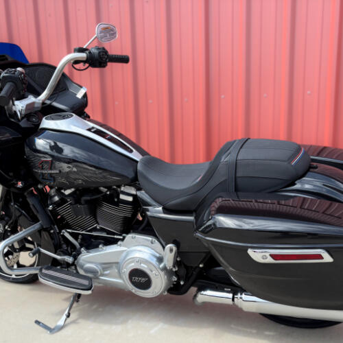 2026 Harley-Davidson® Road Glide® FLTRX Liberty Edition Midnight Ember thumb 1