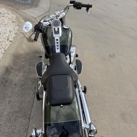 2026 Harley-Davidson® Fat Boy® OLIV STL MTL/BLK W/ PINSTRI thumb 0