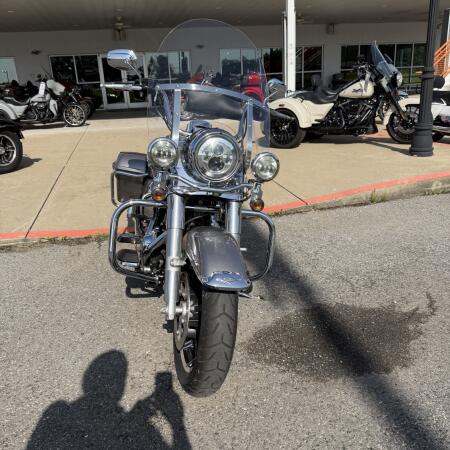 2016 Harley-Davidson® Road King® Billet Silver thumb 0