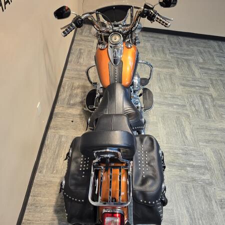 2015 Harley-Davidson® Heritage Softail® Classic Two-Tone Amber Whiskey/Charcoal Pearl FLSTC thumb 1