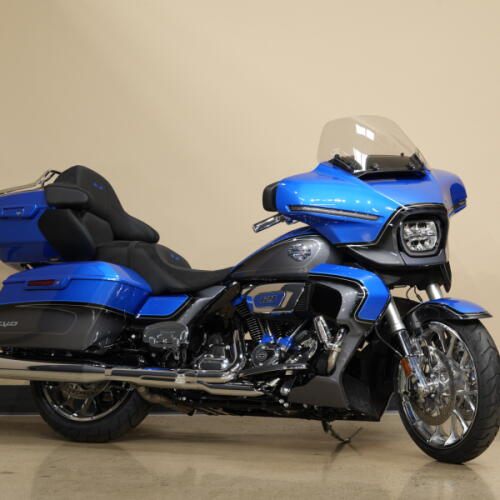 Harley-Davidson® CVO Street Glide Limited 2026 thumb 2
