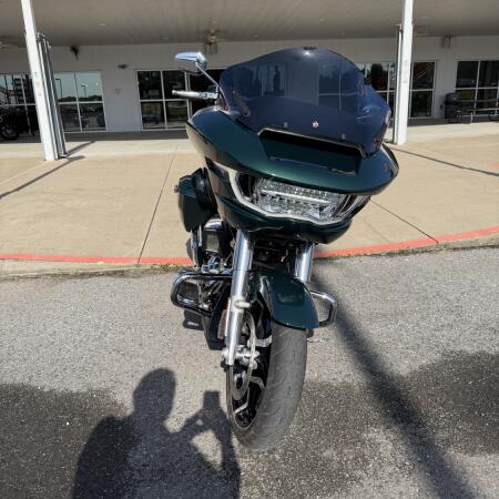 2024 Harley-Davidson® Road Glide® Alpine Green thumb 0