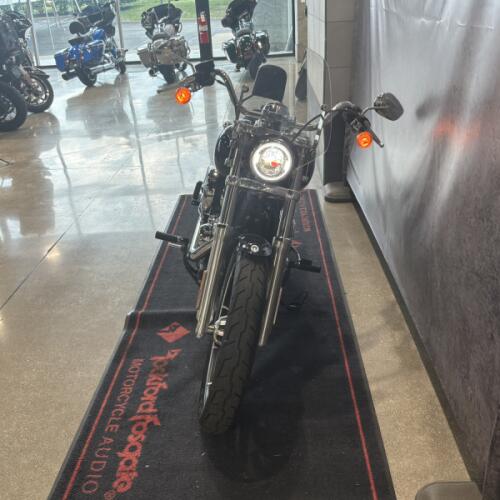2020 Harley-Davidson® Low Rider® Vivid Black thumb 2