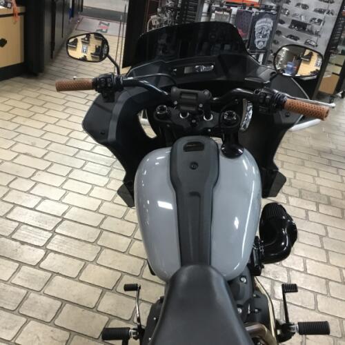 2024 Harley-Davidson® Low Rider® ST Vivid Black thumb 1