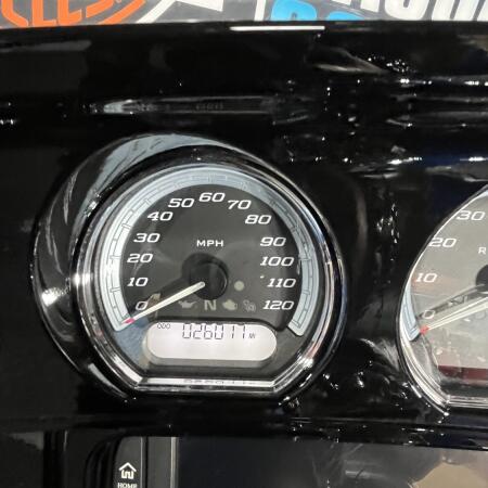 2018 Harley-Davidson® 115th Anniversary Ultra Limited Legend Blue/Vivid Black thumb 0