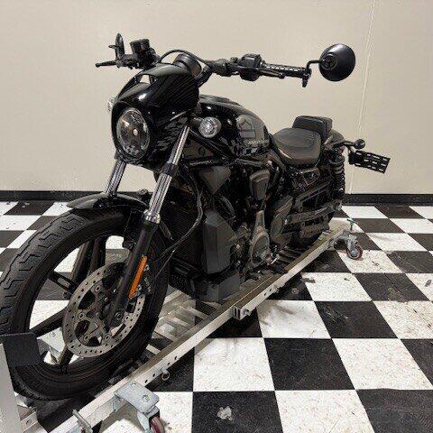 RH975 2022 Nightster™ thumb 1