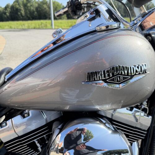 2016 Harley-Davidson® Road King® Billet Silver thumb 1