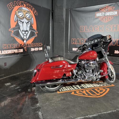 2020 Harley-Davidson® Street Glide® FLHX  thumb 2