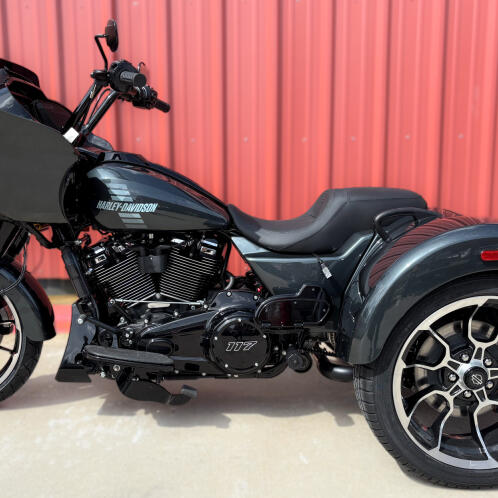 2026 Harley-Davidson® Road Glide 3 FLTRT thumb 1