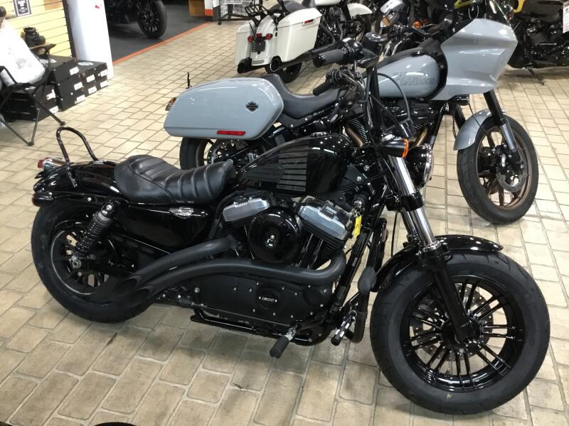 2017 Harley-Davidson® Forty-Eight® Vivid Black