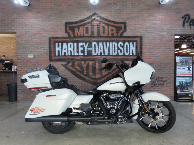 2018 Harley-Davidson® Road Glide® Special FLTRXS