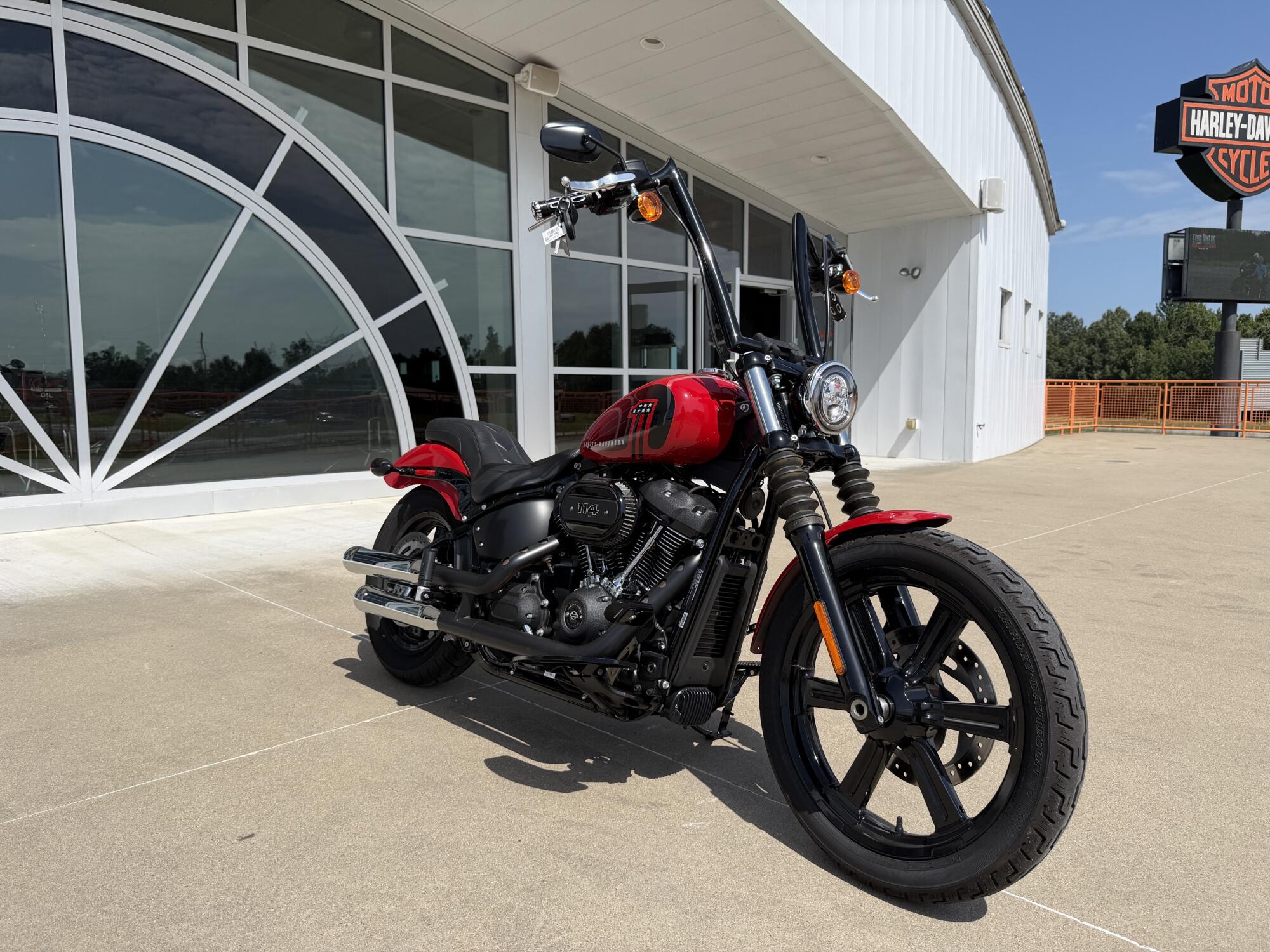 2023 Harley-Davidson® Street Bob® 114 Redline Red