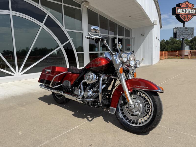 2013 Harley-Davidson® Road King® ORANGE/BEER BTL