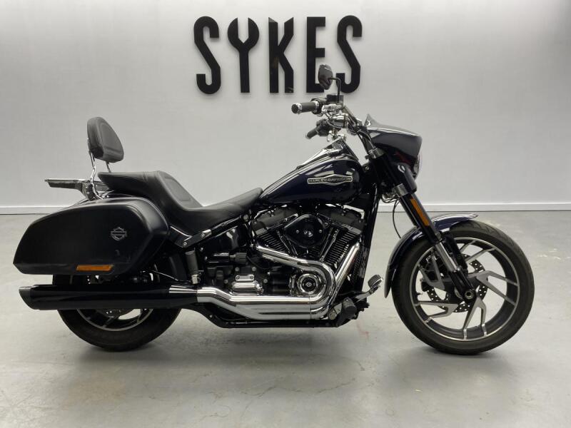 2019 Harley-Davidson FLSB Softail Sport Glide in Midnight Blue