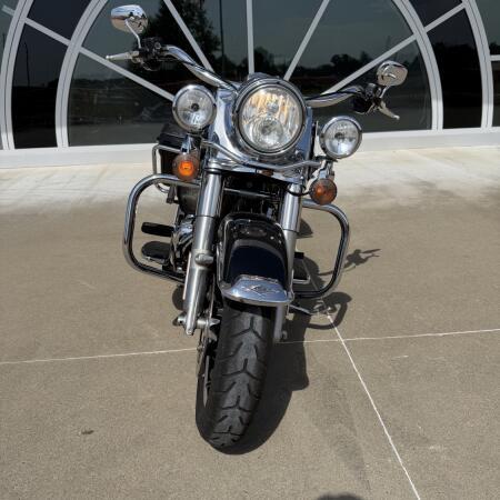 2019 Harley-Davidson® Road King® Vivid Black thumb 0