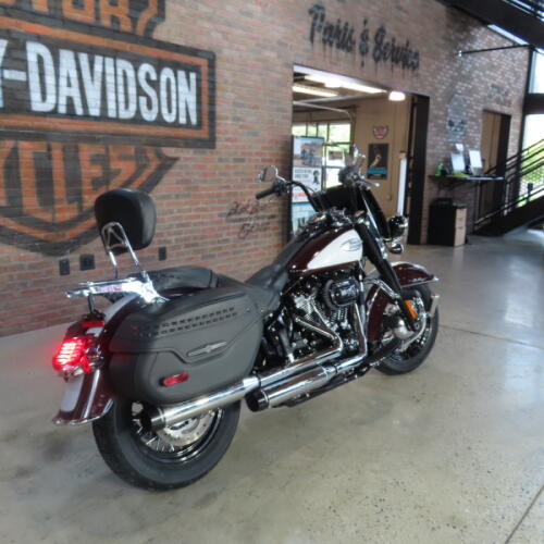 2021 Harley-Davidson® Heritage Classic 114 FLHCS thumb 1