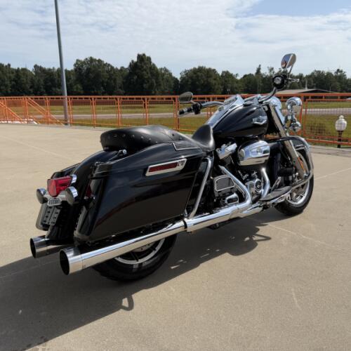 2019 Harley-Davidson® Road King® Vivid Black thumb 2