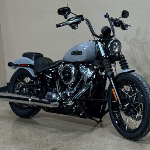 Harley-Davidson® Street Bob™ 2025 thumb 1