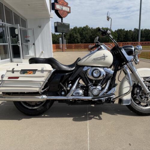 2008 Harley-Davidson Police Road King BIRCH WHITE thumb 3