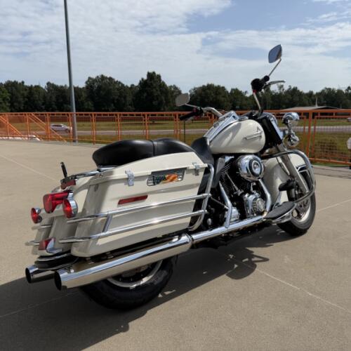 2008 Harley-Davidson Police Road King BIRCH WHITE thumb 2