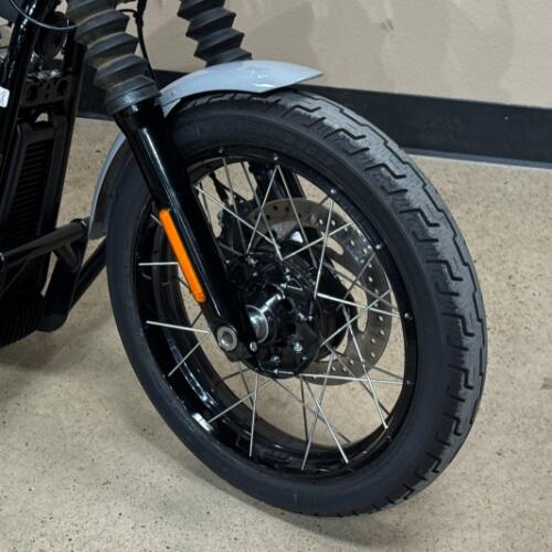 Harley-Davidson® Street Bob™ 2025 thumb 2