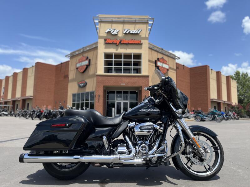 2017 Harley-Davidson® FLHXS Street Glide® Special Black Denim 627115