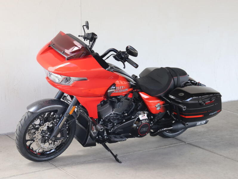 2026 Harley-Davidson® FLTRXSTSE CVO Road Glide ST S955763