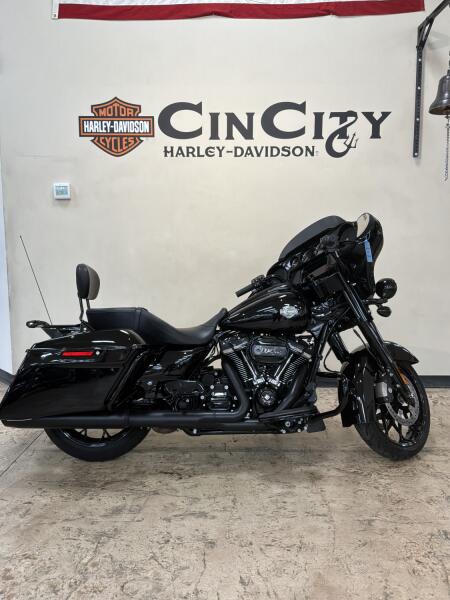 FLHXS 2022 Street Glide® Special