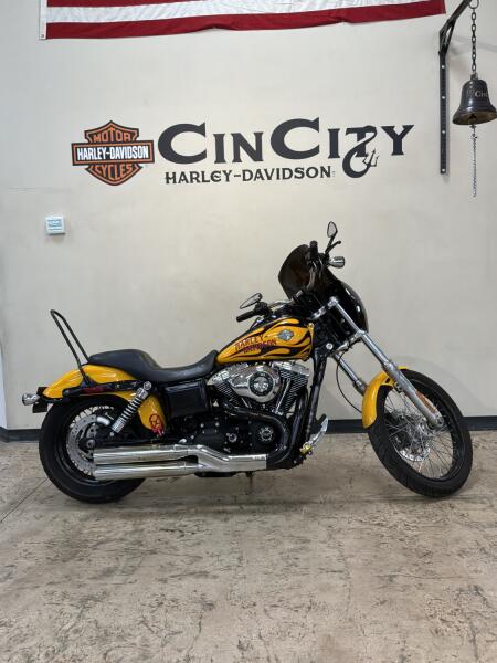 FXDWG 2011 Wide Glide®
