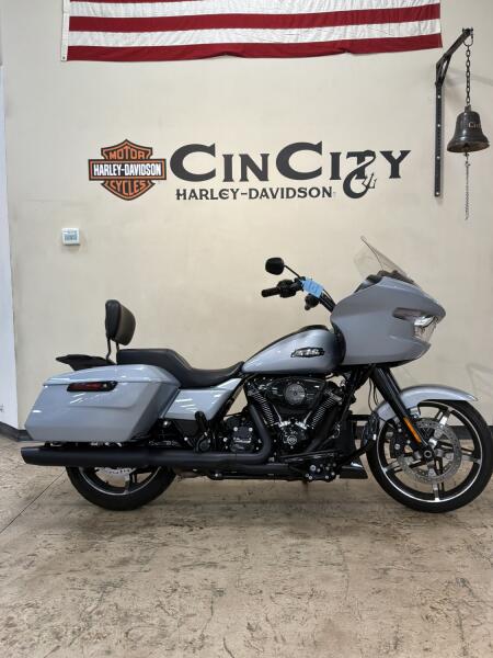 FLTRX 2024 Road Glide®