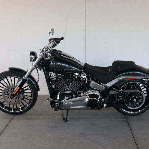 2026 Harley-Davidson® FXBR Breakout® S016666 thumb 3