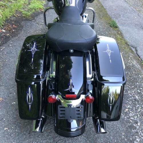 2023 Harley-Davidson® Road Glide® Vivid Black thumb 1