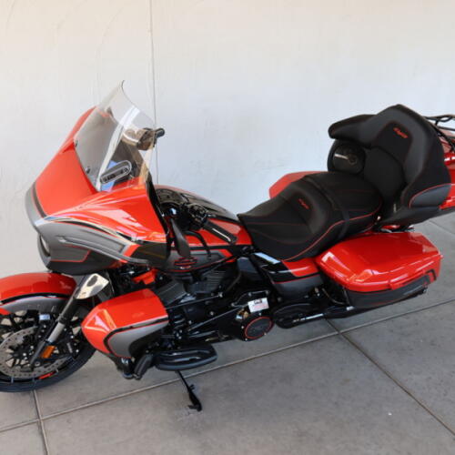 2026 Harley-Davidson® FLHXLSE CVO Street Glide Limited S953341 thumb 1