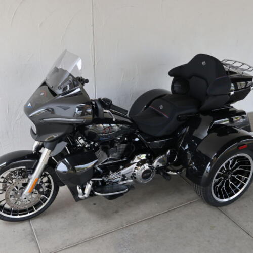 2026 Harley-Davidson® FLHLT Street Glide 3 Limited S851392 thumb 1