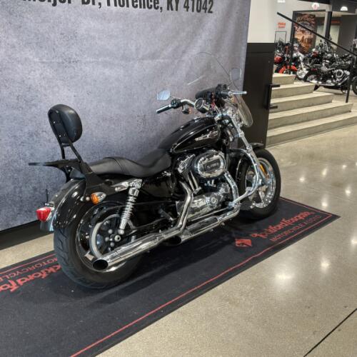 2014 Harley-Davidson® 1200 Custom Black thumb 1