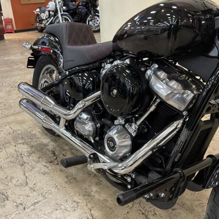 FXST 2022 Softail Standard® thumb 2