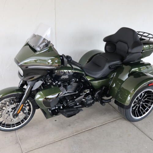 2026 Harley-Davidson® FLHLT Street Glide 3 Limited S853817 thumb 1