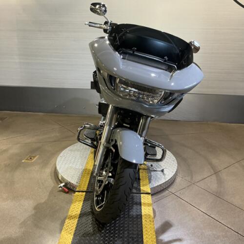 FLTRX 2025 Road Glide™ thumb 2