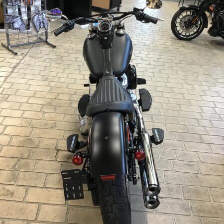 2020 Harley-Davidson® Softail Slim® Black Denim thumb 2