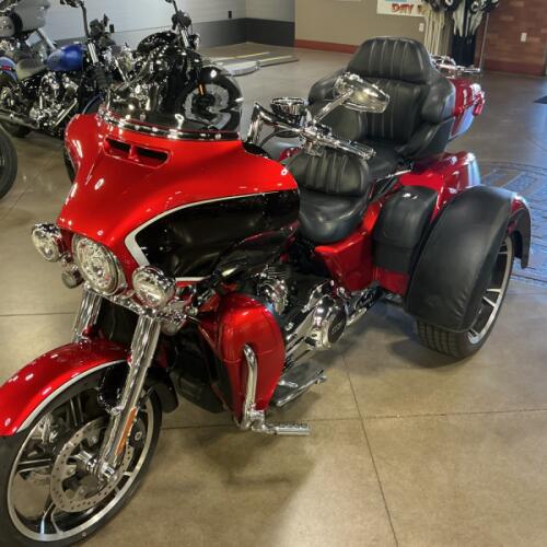 FLHTCUTGSE 2021 CVO™ Tri Glide® thumb 0