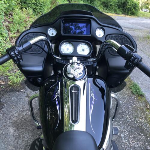 2023 Harley-Davidson® Road Glide® Vivid Black thumb 0