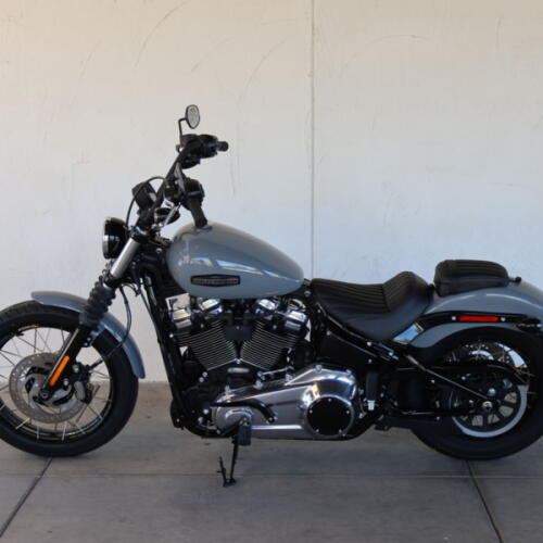 2026 Harley-Davidson® FXBB Street Bob® S024730 thumb 3