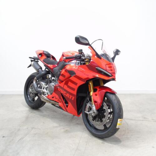  2026 Ducati Panigale V2 MM93 thumb 3