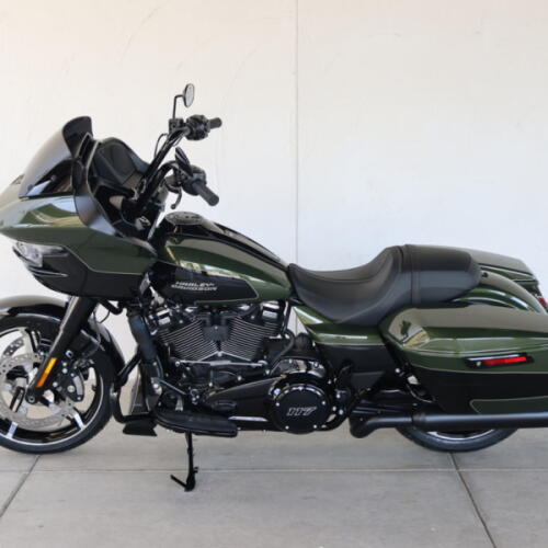 2026 Harley-Davidson® FLTRX Road Glide® S621542 thumb 3